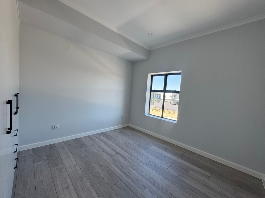 5 Bedroom Property for Sale in Sandown Western Cape